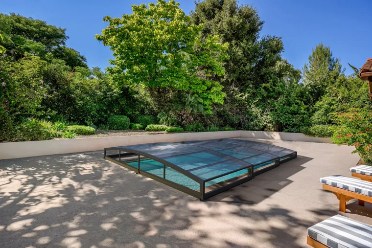 Abri de piscine bas — Espace Confort Habitat